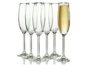 Lot de 6n coupes a Champagn